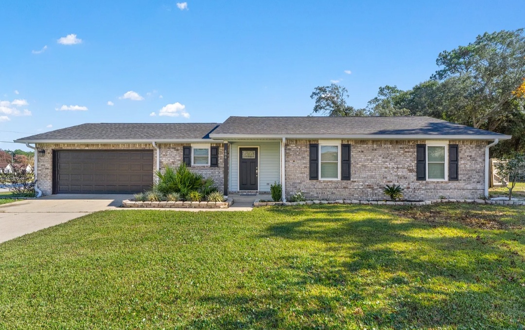 BEAUTIFULLY UPDATED HOMES